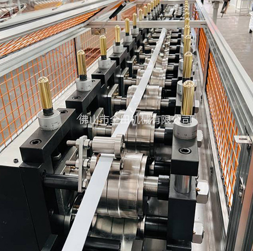 广州全自动T型主龙骨机