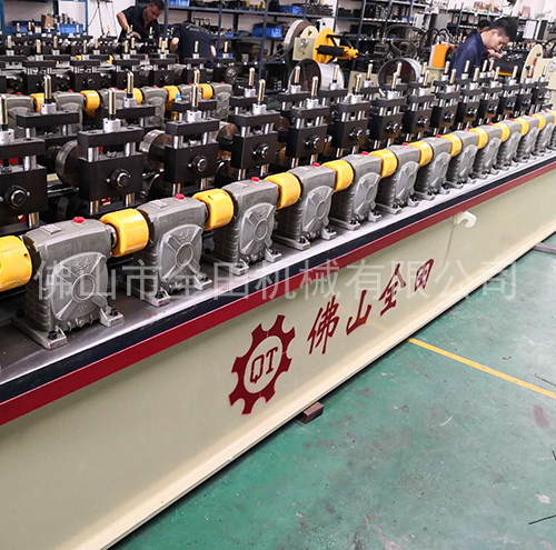 数控方通机 数控方通机