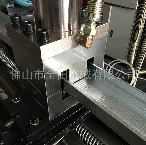 轻钢龙骨机 轻钢龙骨机