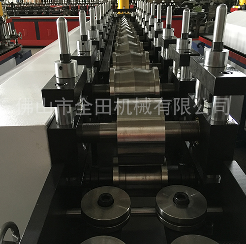 轻钢龙骨机定制 轻钢龙骨机定制