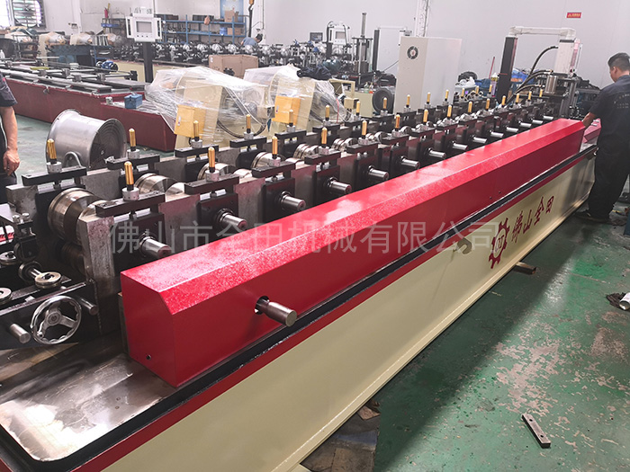 轻钢龙骨机 轻钢龙骨机