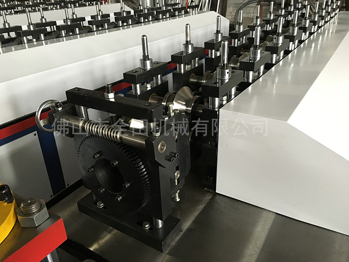 龙骨机价格 龙骨机价格