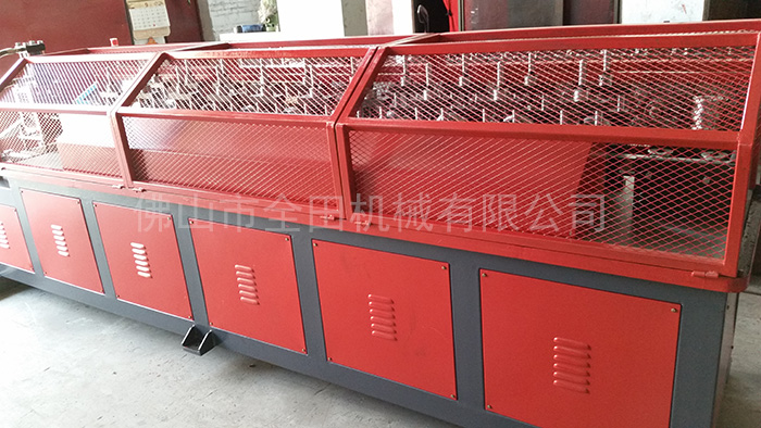 轻钢龙骨机价格 轻钢龙骨机价格