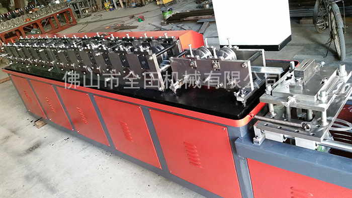 轻钢龙骨机定制 轻钢龙骨机定制