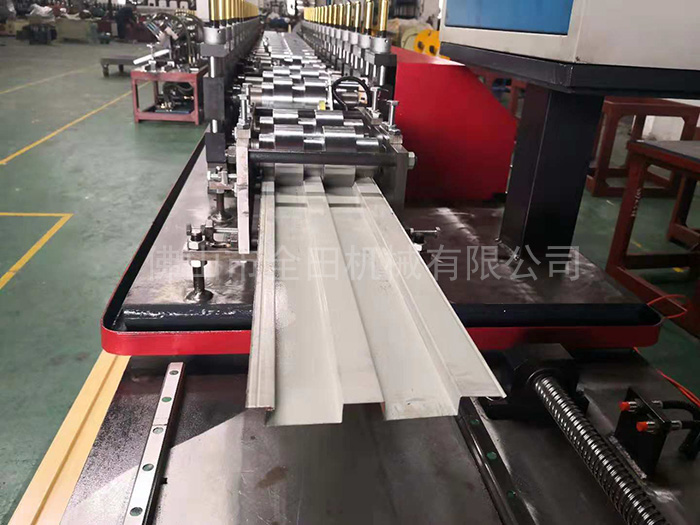 轻钢龙骨机 轻钢龙骨机